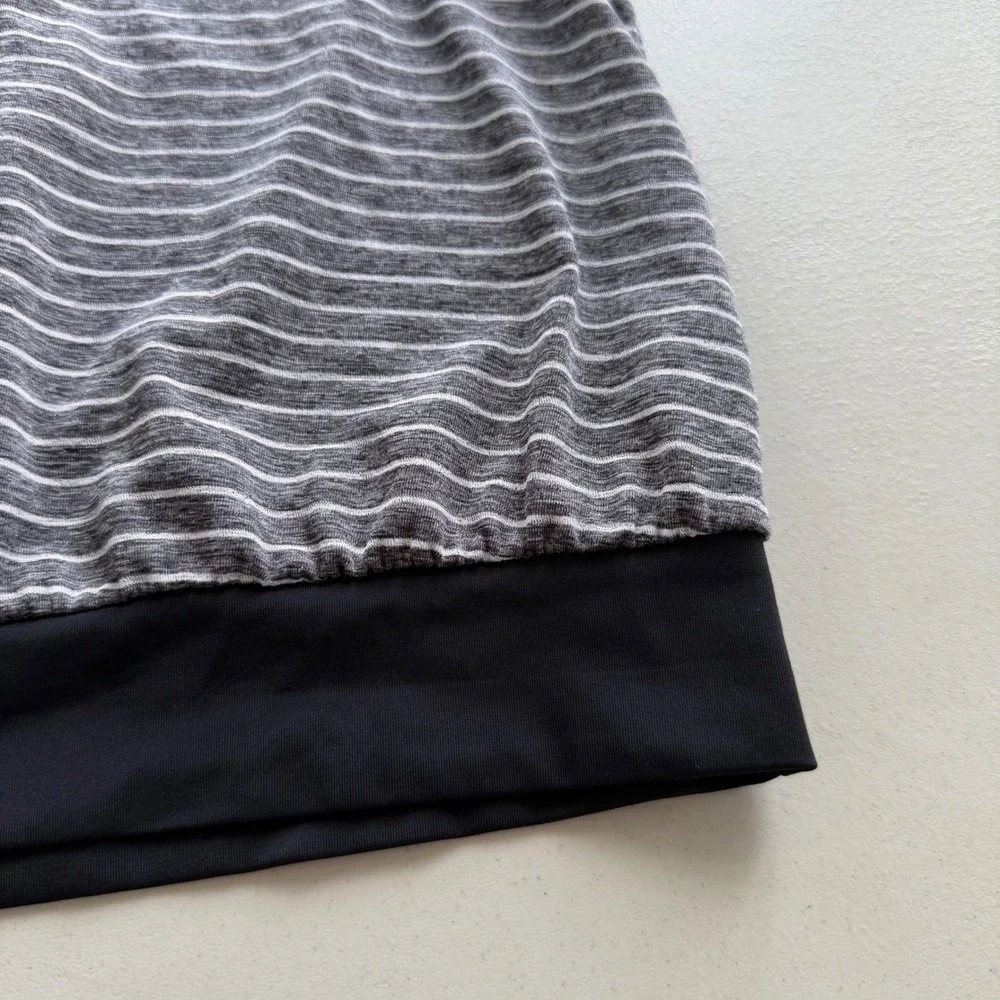 Nike Women L Grey Black Heather Stripe Layered Sport T-Back Tankini Top NESS8216